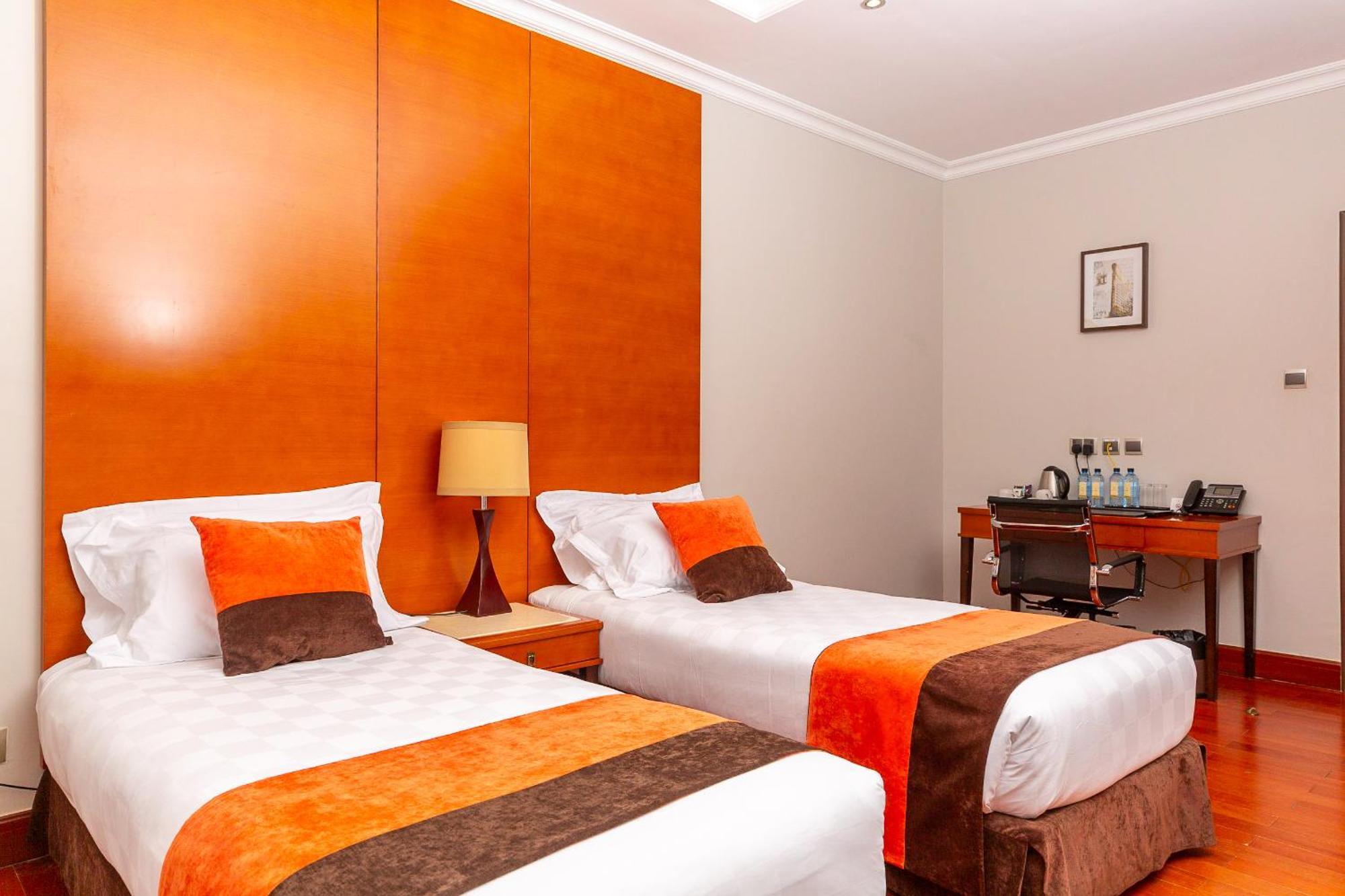 Alba Hotel Meru Eksteriør billede