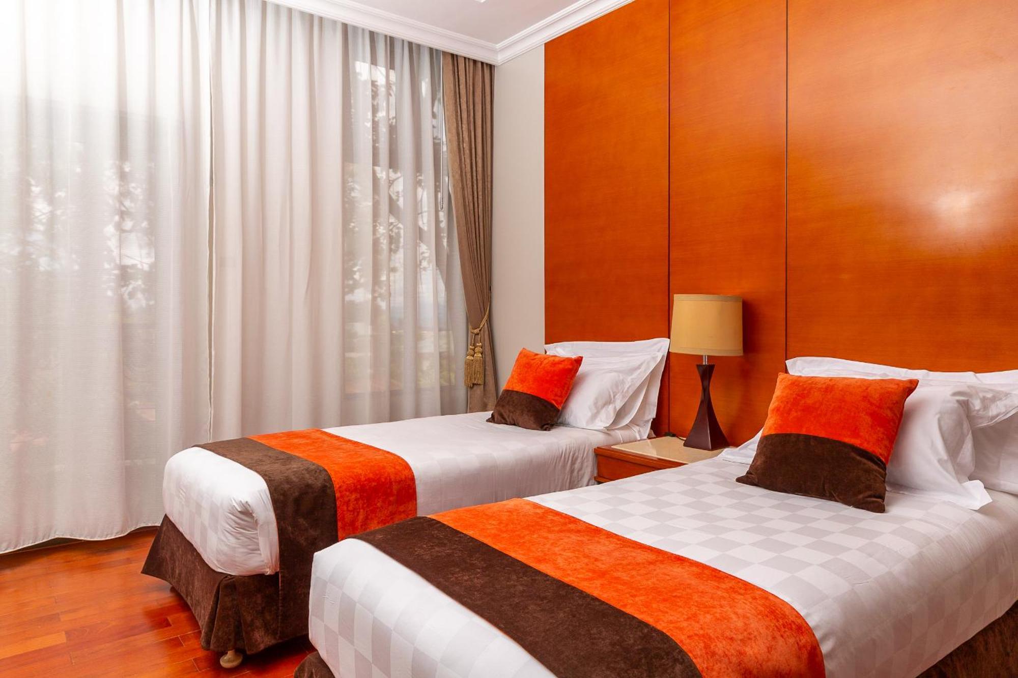 Alba Hotel Meru Eksteriør billede