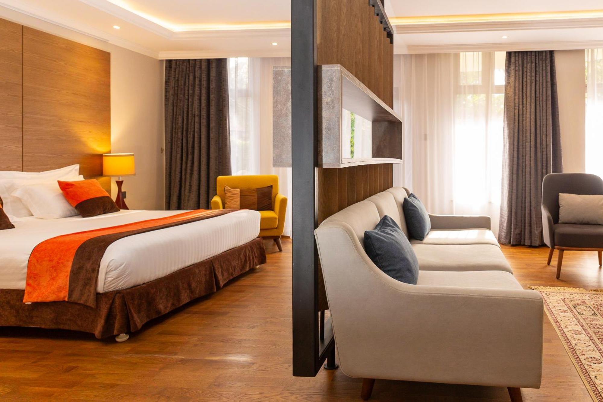 Alba Hotel Meru Eksteriør billede