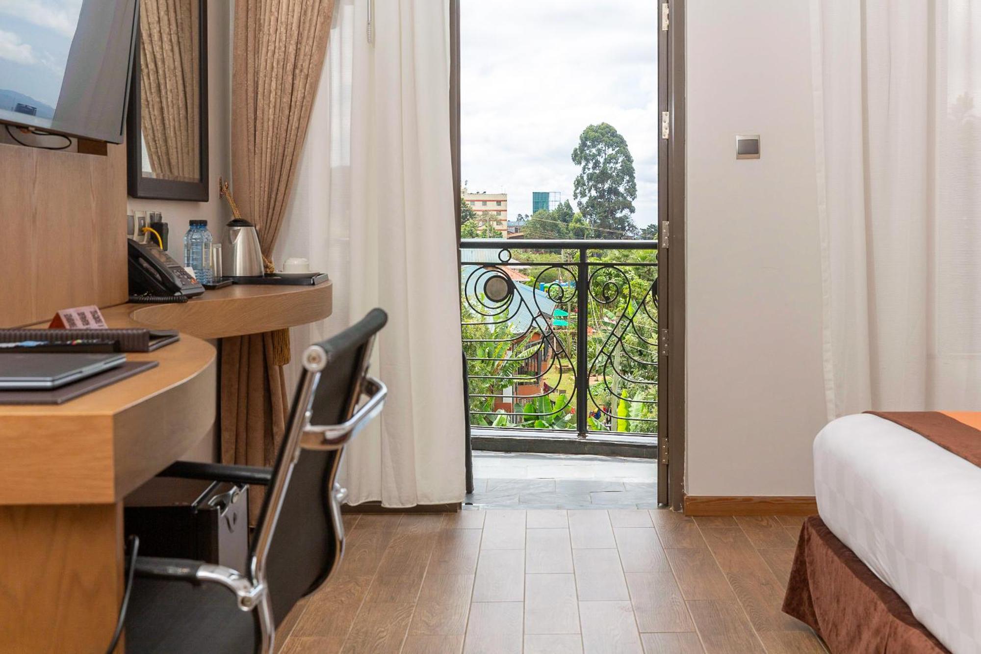 Alba Hotel Meru Eksteriør billede